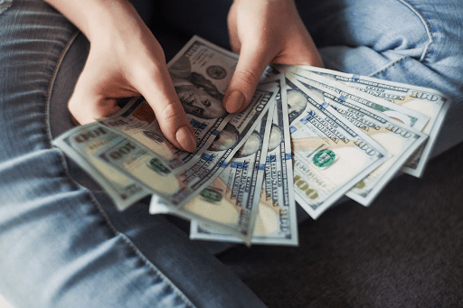 Amazon Arbitrage: How It Works and How You Can Earn From It